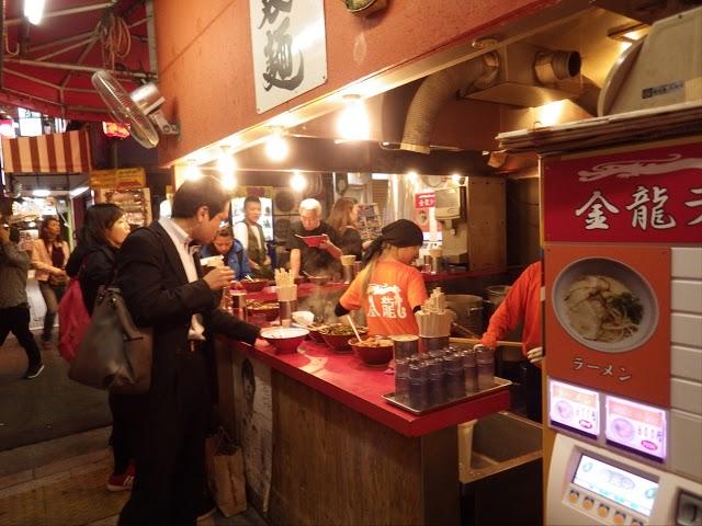 金龍ラーメン 御堂筋店